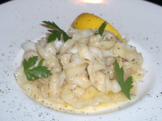 LASISA DINING